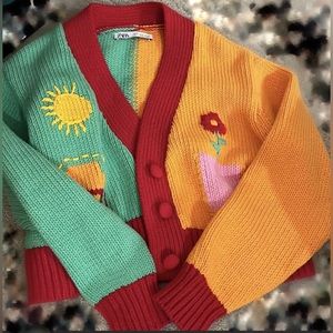 ZARA NEW WITHOUT TAGS beautiful and very unique cardigan. Vibrant colors.